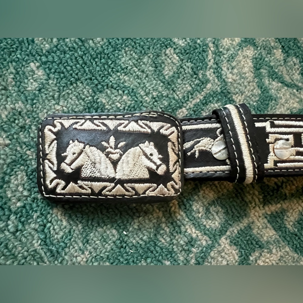 Cintó bordado vaquero caballo de piel western style belt cowboy horse